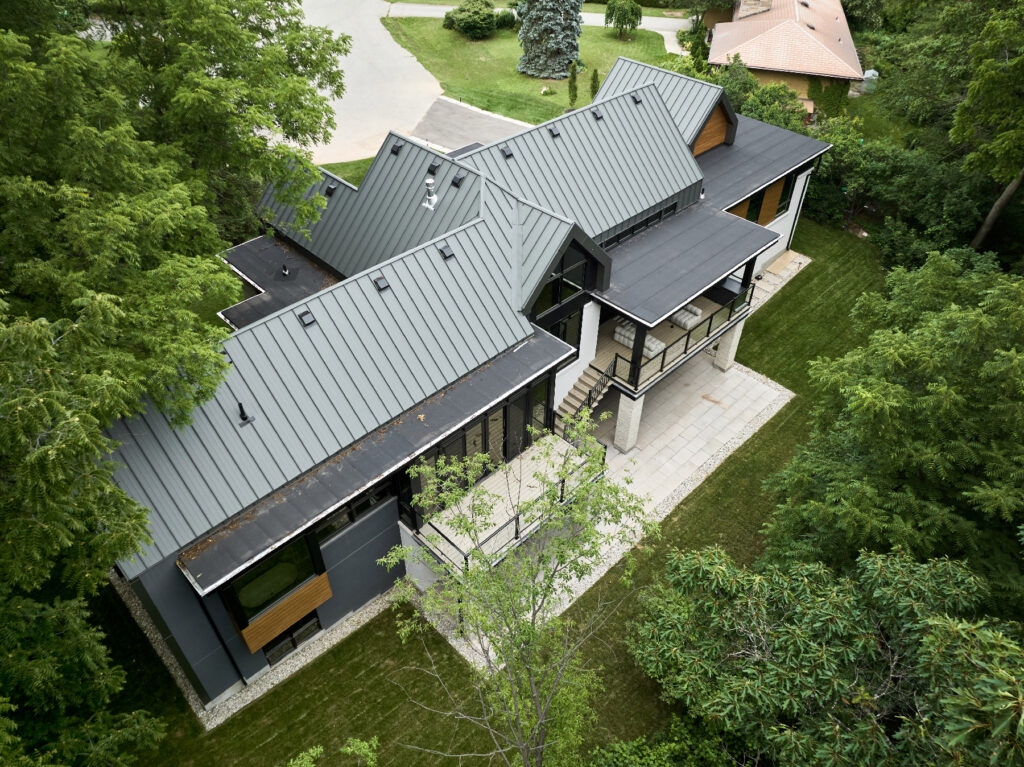 Exterior of a custom-built home by Ravensbrook Homes in Mississauga